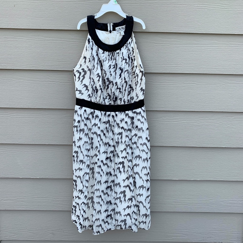 Yolk neck dress